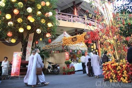 Khai mạc “Xuân muôn phương” tại chùa Phổ Quang